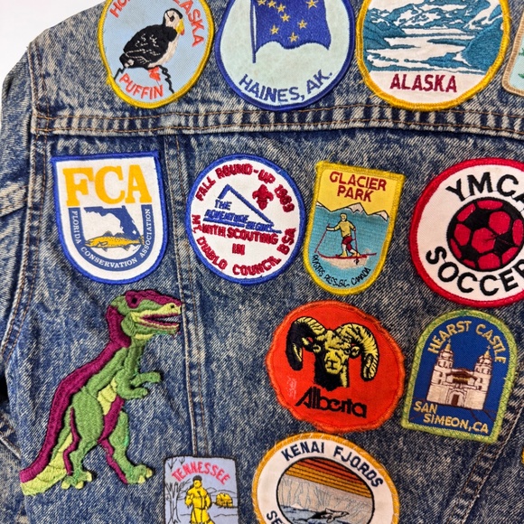 Vintage Boys Jean Denim Jacket with Patches, Levi's. Size Small - Picture 6 of 14